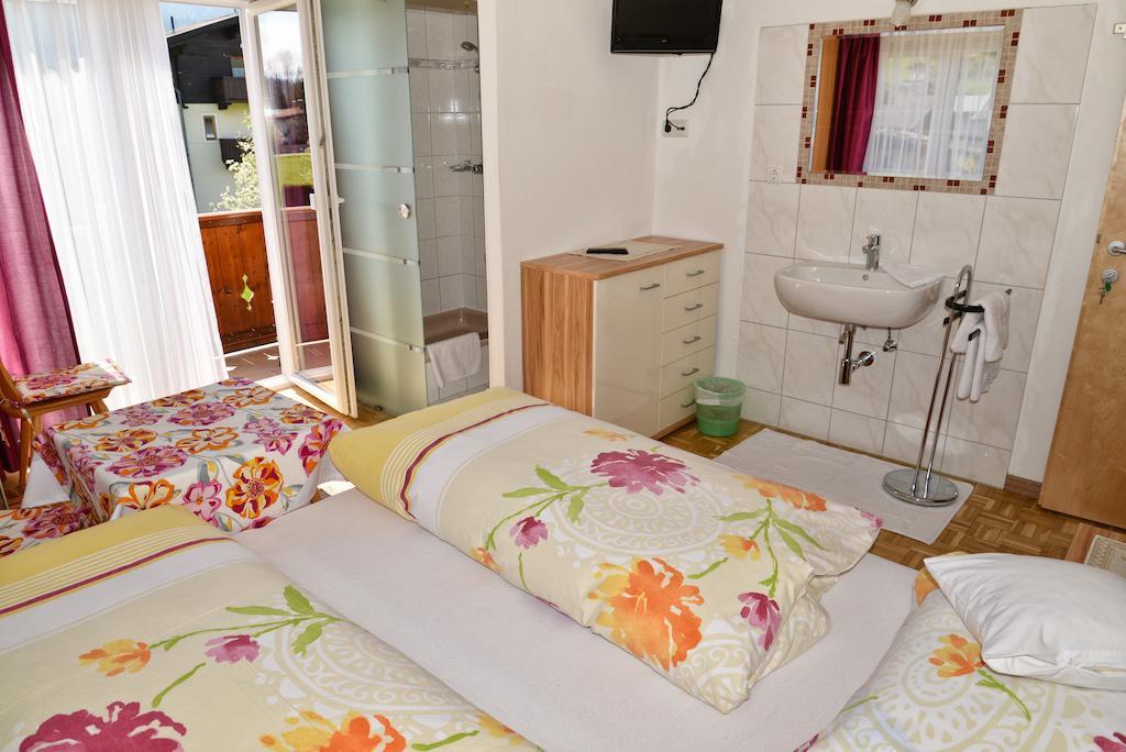 Haus Gabriela Hotel Itter Phòng bức ảnh